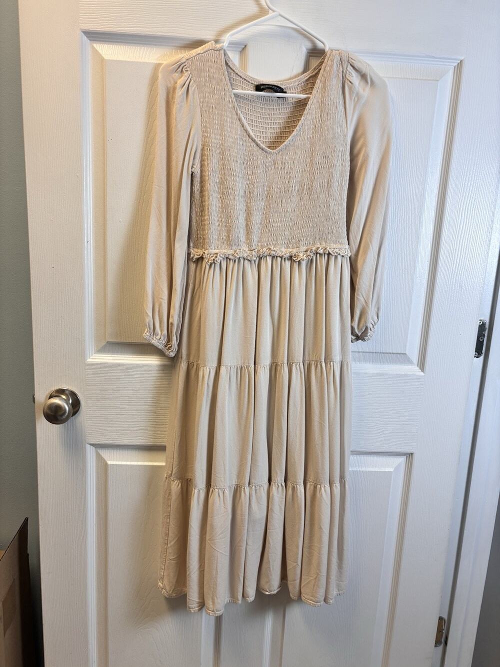 Merokeety cream tiered midi dress s